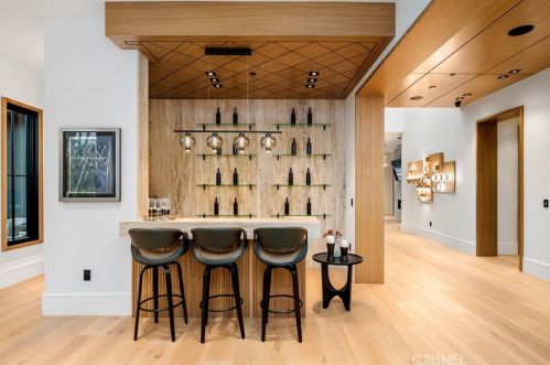 4508 Haskell Ave, Van Nuys CA  91436-3148 exterior