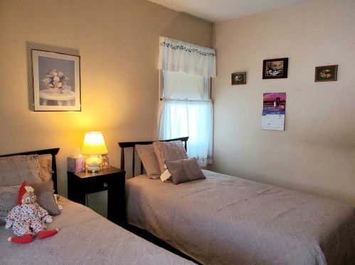 4 Fairfax Rd, Fishkill NY  12524-1413 exterior