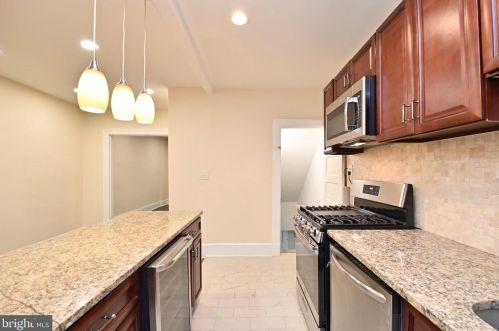 2015 Naylor Rd, Washington DC 20020-4515 exterior