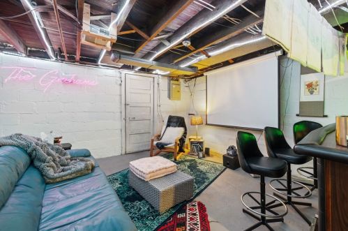 87 16 St, Ambridge PA 15003-1911 exterior