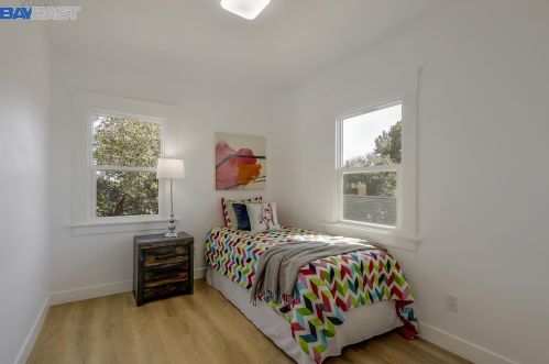1802 88th Ave, Oakland CA  94621-1008 exterior