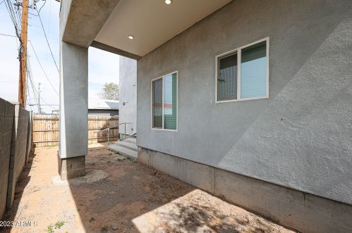 1708 5th St, Phoenix AZ  85004-2846 exterior