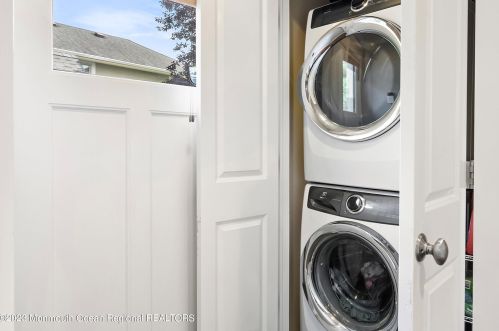 100 Branch Ave, Tinton Falls NJ  07701-2204 exterior