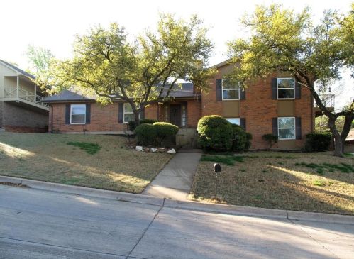 7701 Westwind Dr, Fort Worth, TX 76179-2829