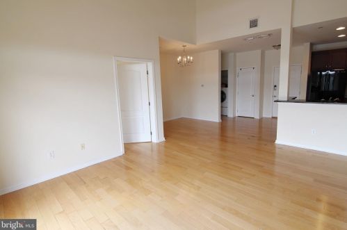 516 Carson Ter, Huntingdon Valley PA  19006-4721 exterior
