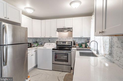 18 Sudberry Ln, Willingboro NJ  08046-1402 exterior