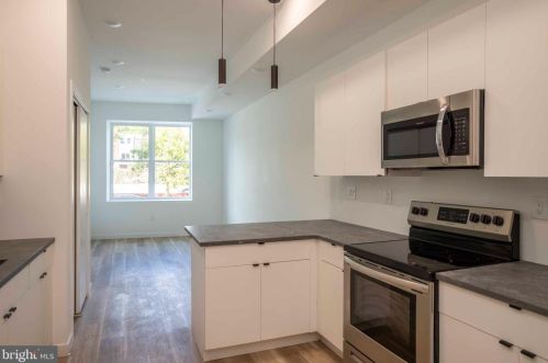 720 Christian St, Philadelphia, PA 19147-3912