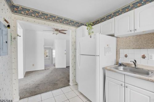 18 Lorraine Ter, Boonton NJ  07005-1240 exterior