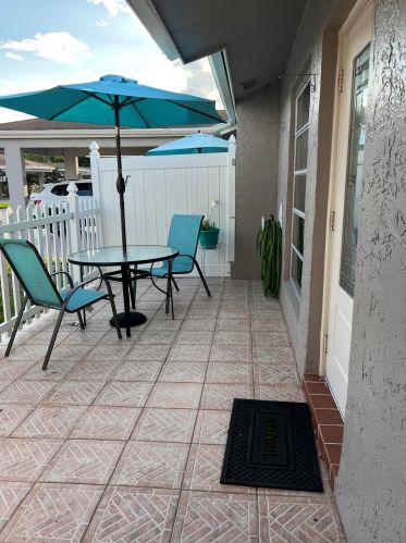 6855 Moonlit Dr, Delray Beach FL  33446-1631 exterior