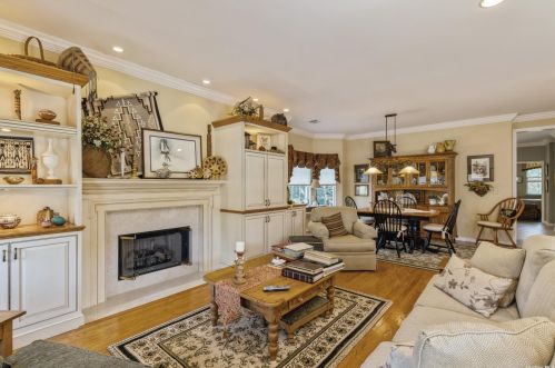 22 Golden Spruce Dr, Baiting Hollow NY  11933-1490 exterior