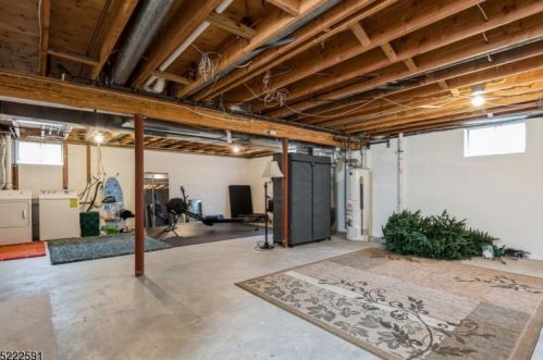 230 7th Ave, Manville NJ  08835-1216 exterior