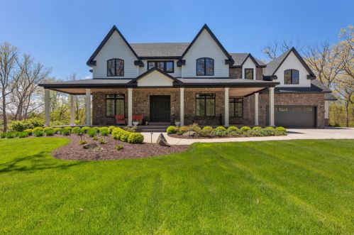 12206 Clark St, Crown Point, IN 46307-8737