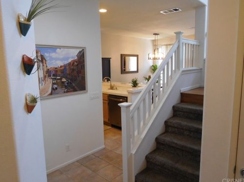 26506 Rock Creek Dr, Santa Clarita, CA 91354-2517