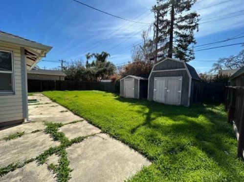 112 Clanton Ave, Woodland CA  95695-4648 exterior
