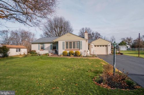 3243 Mount Kirk Ave, Norristown, PA 19403-1723