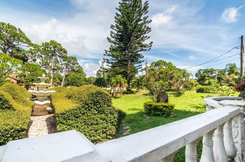 1080 Florida Ave, Tarpon Springs, FL 34689-2143