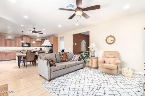 4981 Bridal Vail Dr, Gilbert, AZ 85298-2213