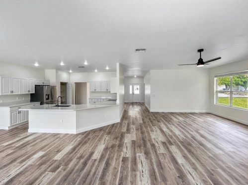 7853 Margate Way, Lakeland FL  33809-6862 exterior