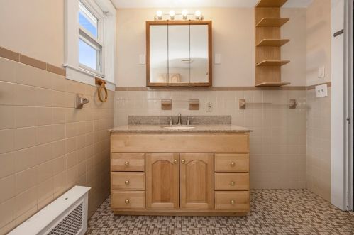 1769 Washington St, Braintree MA 02184-7918 exterior