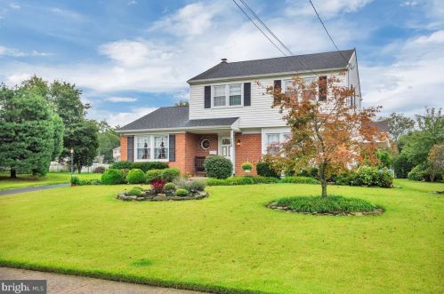 113 Purnell Ave, Riverton, NJ 08077-2248