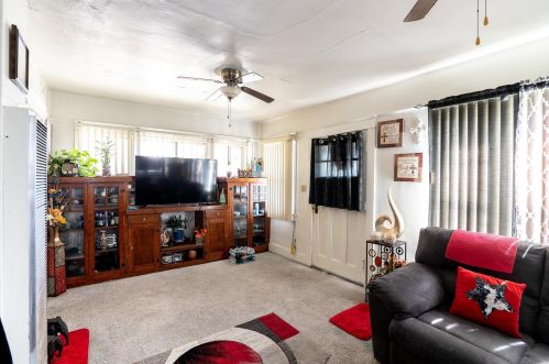 446 30th St, San Diego CA  92102-4124 exterior