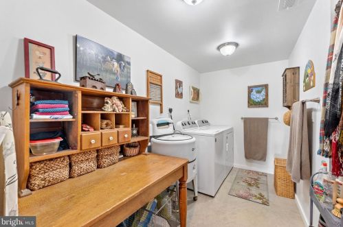 24234 Lands End Dr, Madison Mills VA  22960-3543 exterior