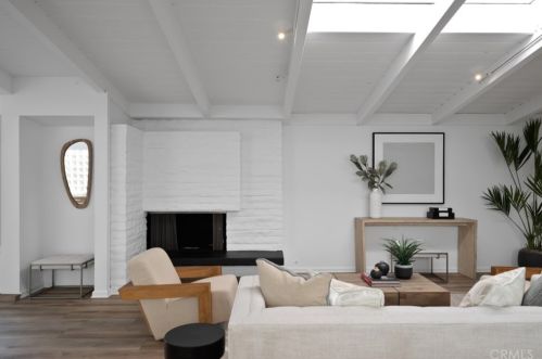 317 8th St, Manhattan Beach CA  90266-5629 exterior