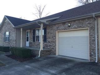 3295 Senseney Cir, Clarksville, TN 37042-8120