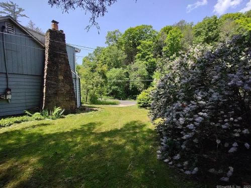 497 Cornwall Bridge Rd, West Woods CT  06069-2522 exterior