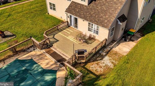 101 Stoneridge Pl, Bear DE  19701-1952 exterior