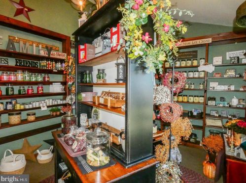 500 Tansboro Rd, Berlin Boro NJ  08009-9009 exterior