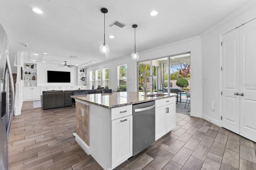 1669 Feather Grass Loop, Lutz FL  33558-2802 exterior