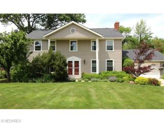 36765 Valley Forge Dr, Cleveland, OH 44139-2634