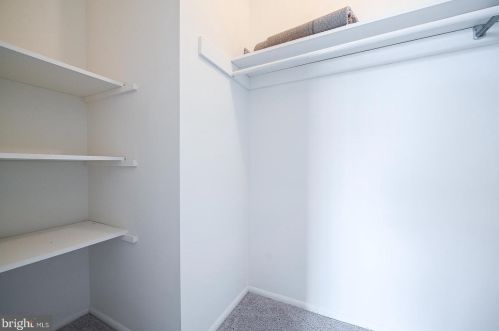 27 Providence Frg Rd, Limerick PA 19468-2905 exterior