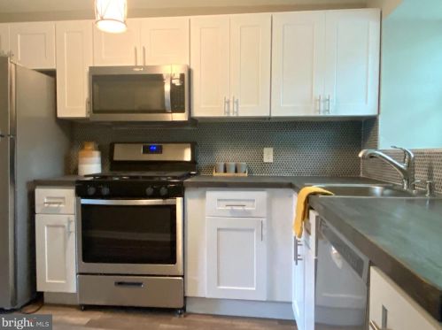 340 Chestnut Ave, Camden, NJ 08109-2003