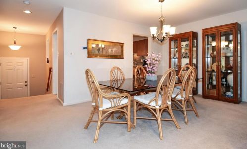 7833 Painted Daisy Dr, Springfield VA  22152-3850 exterior