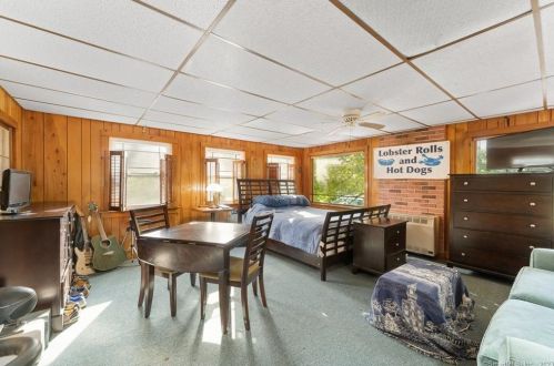 141 Rte 12, Norwich CT  06365-8335 exterior