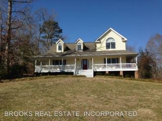 102 Goering Dr, Williamsburg VA  23188-2245 exterior
