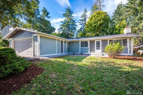 135 Candlewyck Dr, Lakewood, WA 98499-8113
