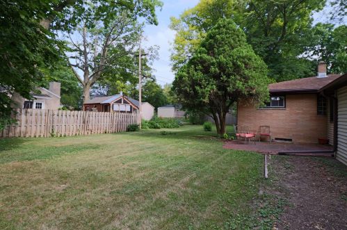 1008 105th St, Milwaukee WI 53227-1210 exterior