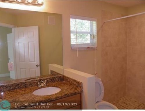 416 122 Ave, Hollywood FL  33026-2538 exterior
