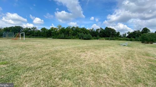 928 Shepard Ave, Bear DE  19701-6836 exterior