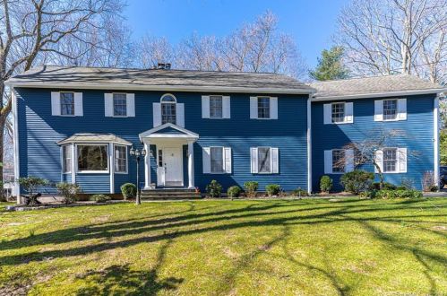 342 Rock Rimmon Rd, Stamford, CT 06903-2813