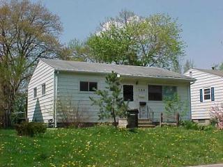 526 Evergreen Ave, Waterloo IA  50701-2106 exterior