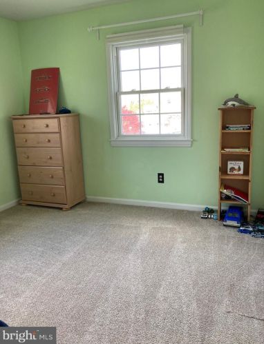 303 Orchard Cir, Hamilton VA  20158-9700 exterior