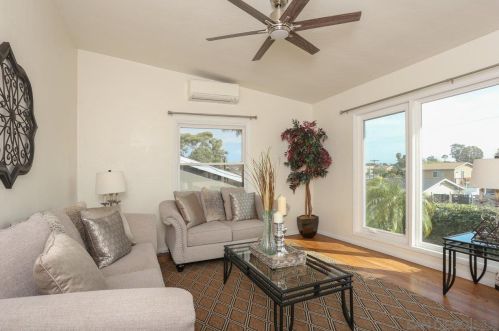 4512 Tonopah Ave, San Diego, CA 92110-3704