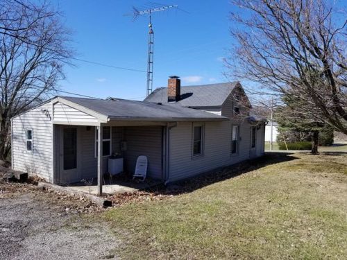 6799 Middletown Rd, Sugar Grove Lake, OH 44833-9722