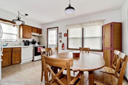 624 Mistletoe Ave, Point Pleasant Beach NJ  08742-2855 exterior