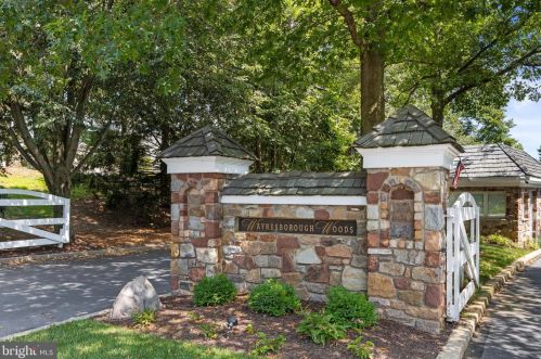 114 Loramie Cir, Berwyn PA  19312-2070 exterior