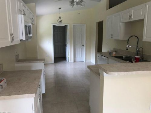 1507 Acacia Ave, Lehigh Acres, FL 33972-7008